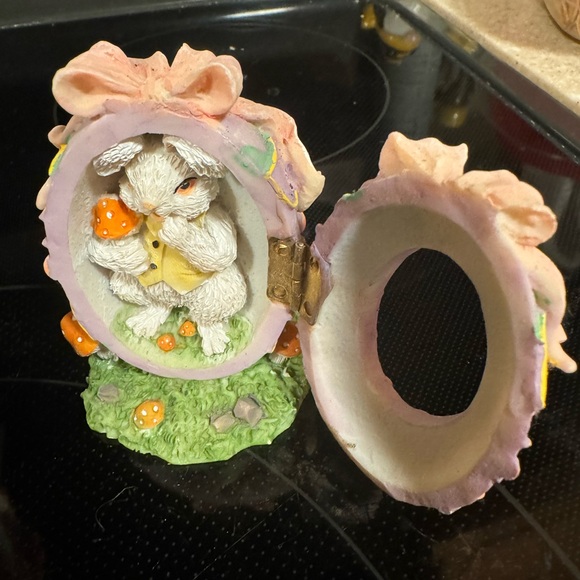 Decorative Easter Egg Figurines - Set of 3 - Picture 2 of 4